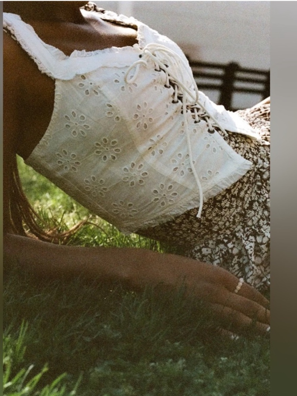 Urban Outfitters Layla Eyelet Corset Top white XS